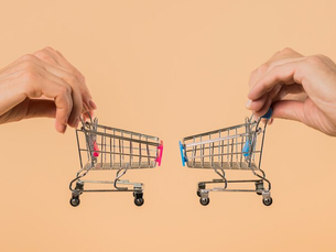 Shopify vs. WooCommerce: Choosing the Best for Zurich's Entrepreneurs