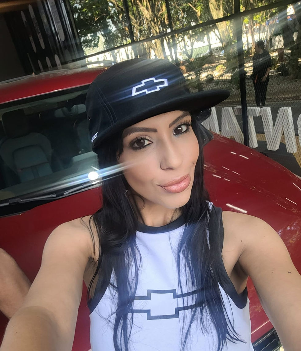 Elisa Paz 10