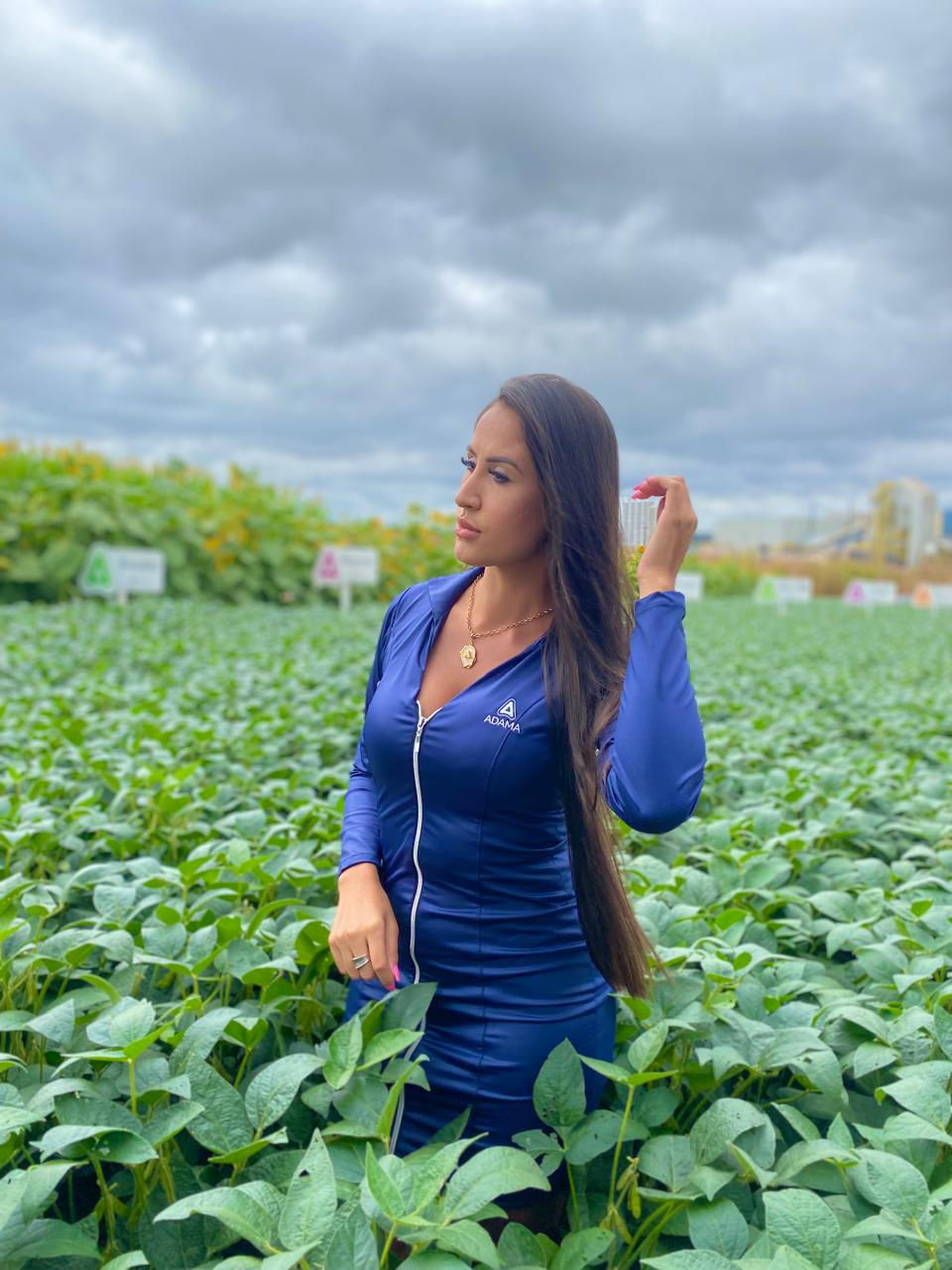 Ana Samara 4