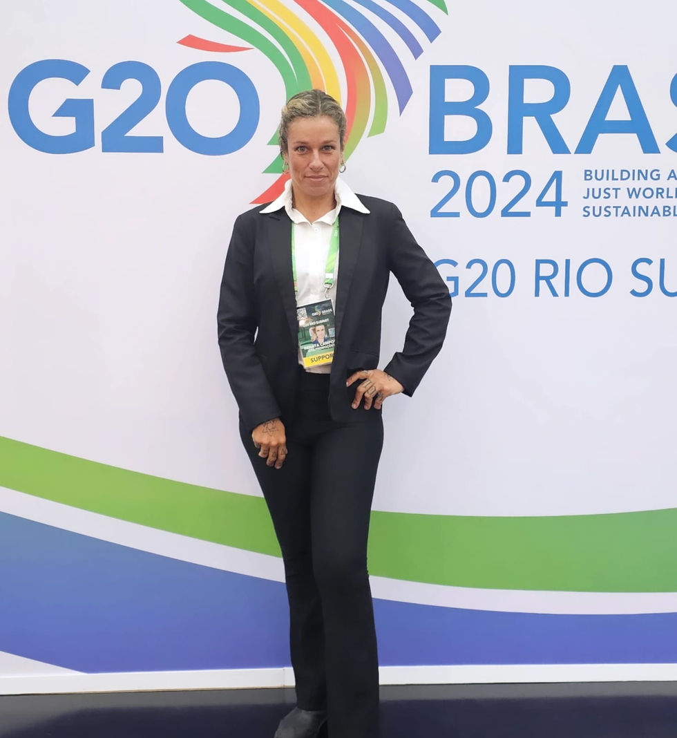Renata Campos 7