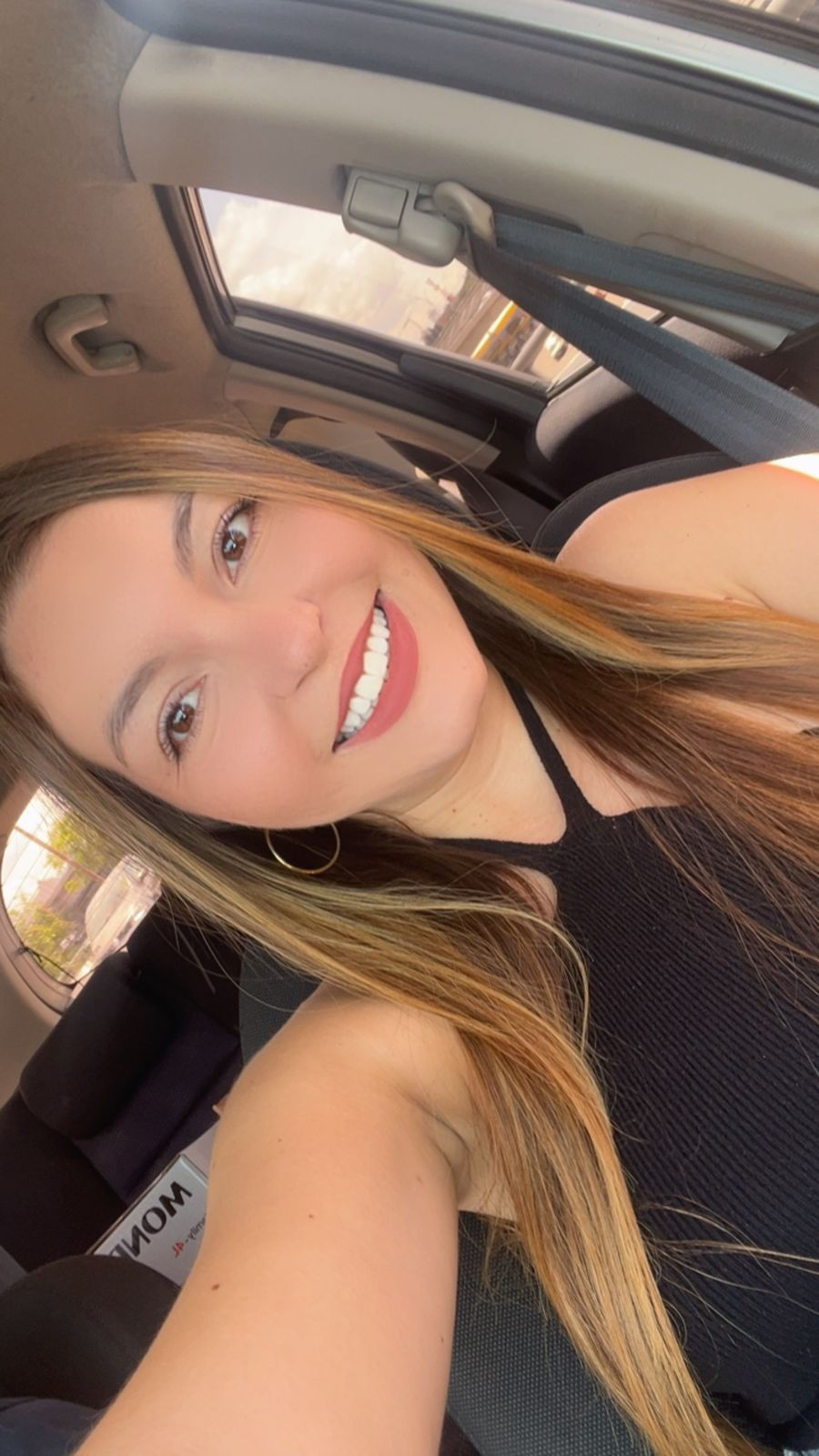Gabriela R Vasconcelos 1
