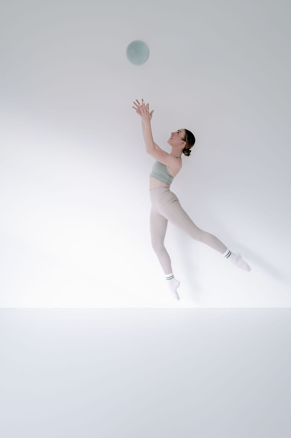 Pilates barre Audrey cours féminin fun pour avoir un corps fort et souple 