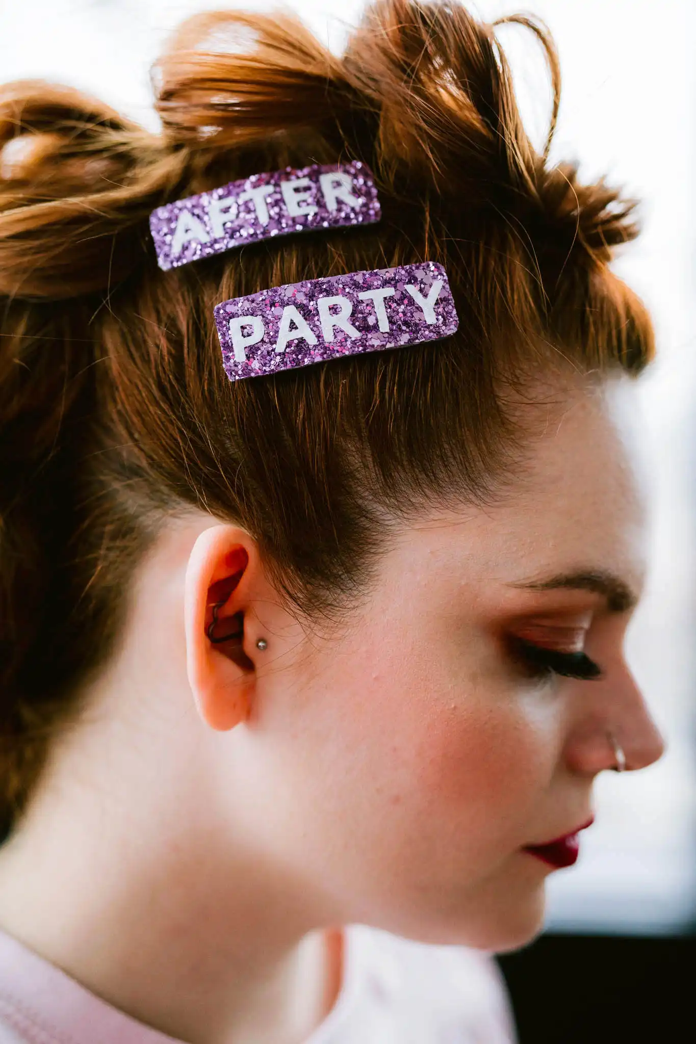 alternative modern bride bridal hairstyle glitter sparkle