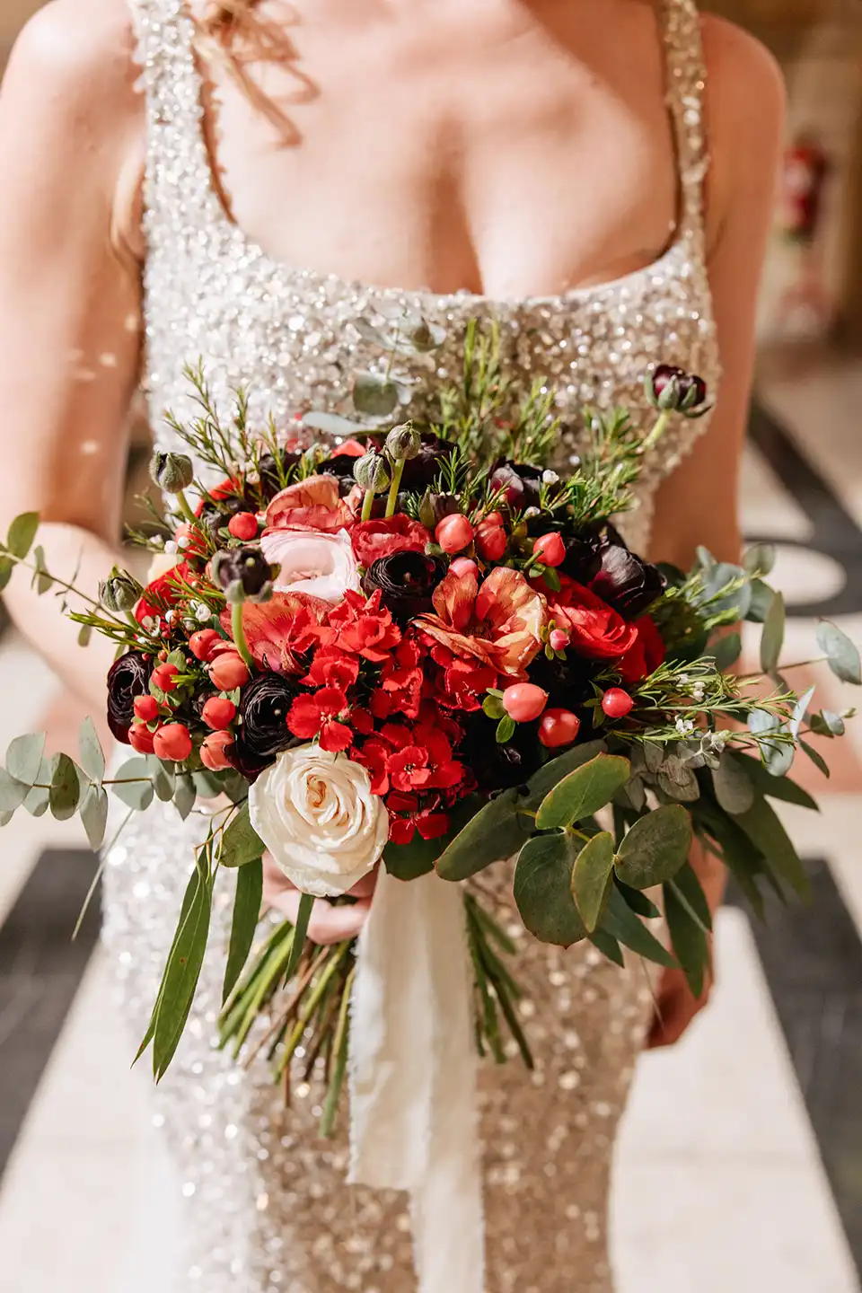 red wedding bouquet real weddign inspiration
