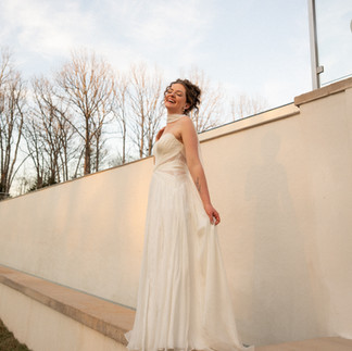 Romantic golden hour portraits at Greenhouse Two Rivers wedding in Missouri