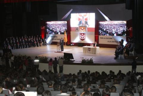 presento rector primer informe actividades 1.jpg