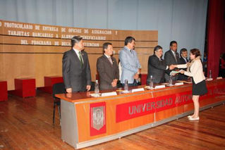 Entregó Rector de la UAT unmil 50 becas de manutención a estudiantes