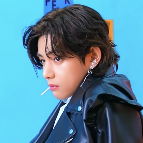 k-pop idol fashion hot trends for 2026 revealed how to style
