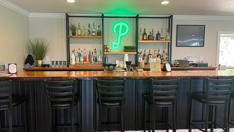 Putters Lounge
