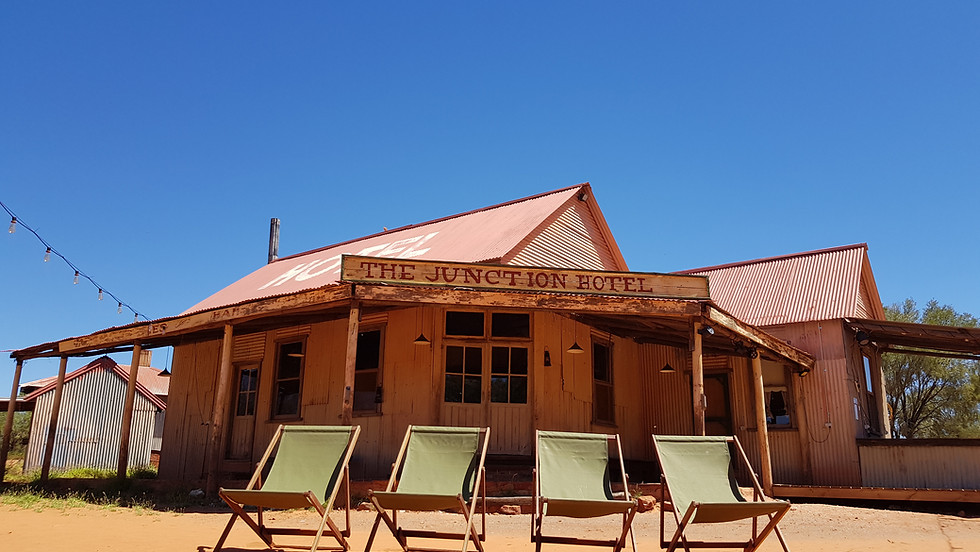 Deckchair cinema at Ooraminna