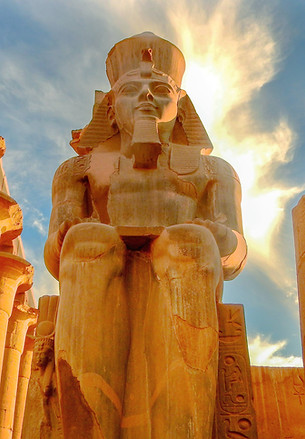 EG_Luxor_Temple-of-Luxor_RF_get_1291641956_Edit.jpg