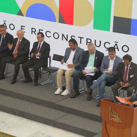 Centrais Sindicais encontram-se com o presidente Lula no Palácio do Planalto