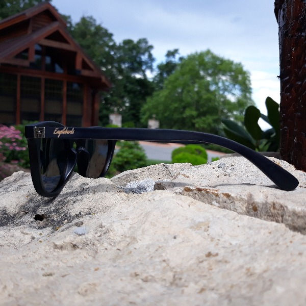 Thumbnail: Sunset Mirror Lenses Polarized with Full Frame Black Bamboo and Case