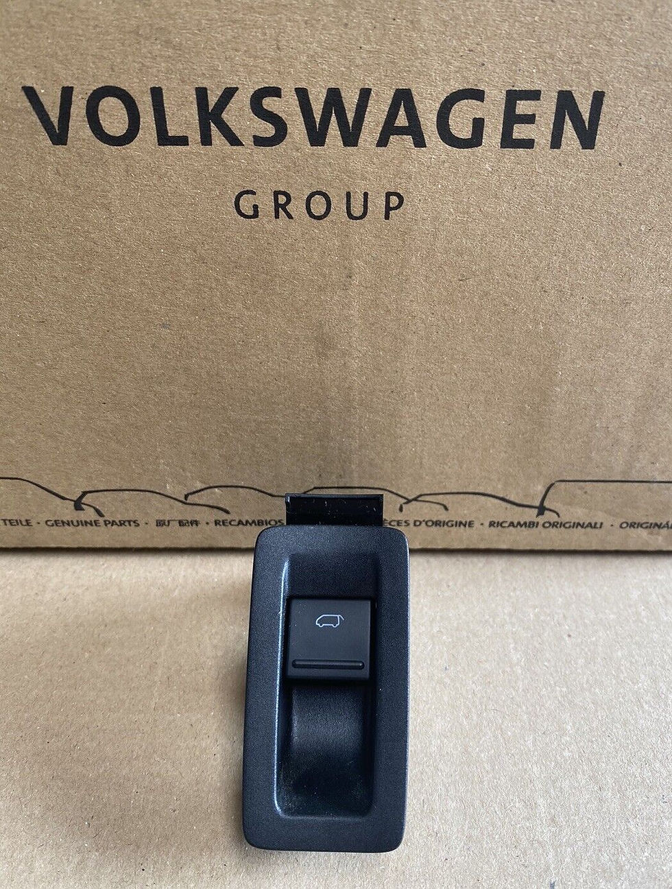 VW T6 Transporter Caravelle Rear Door Tailgate Opening Switch 7E5868347A