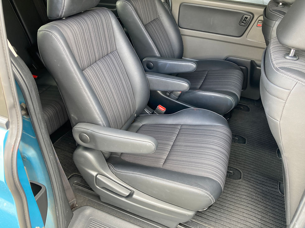 フリードの後席