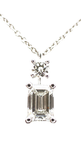 24/8/26 グラフ入荷しました