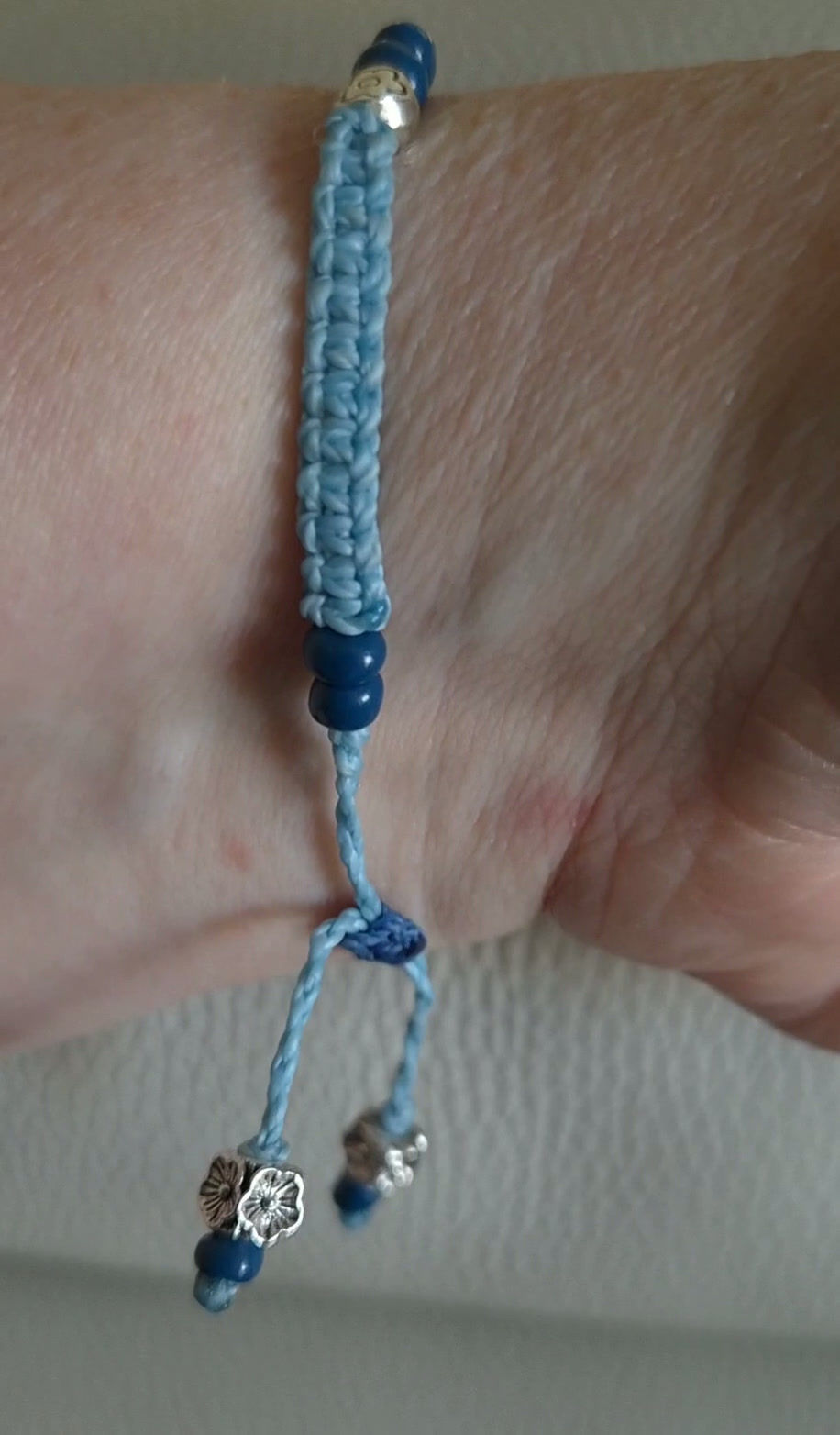 Miniature : Bracelet sacré "Lien de lumière", pour femmes créé  et magnétisé par Carole Franceschetto, Magnétiseuse