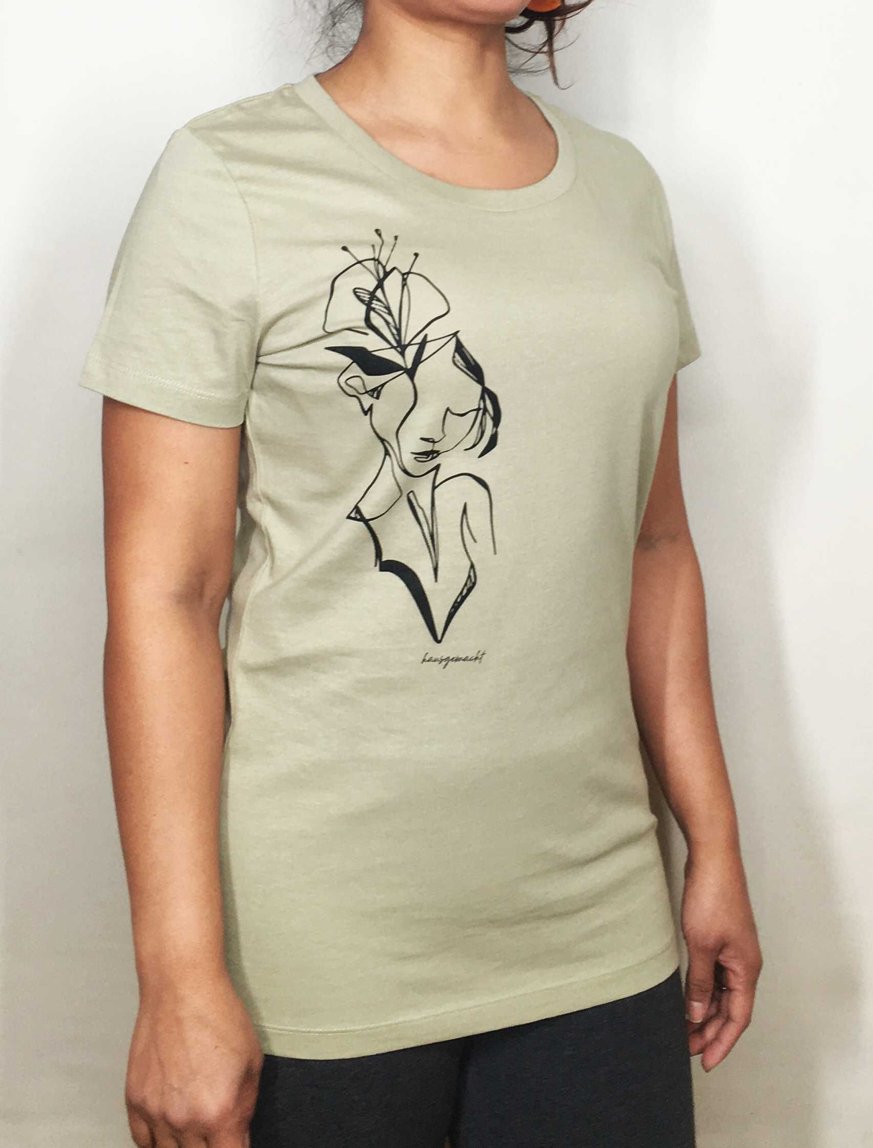 LIMITED EDITION: T-Shirt FLOWERGIRL SAGE von STOFFWECHSEL aus 100% Biobaumwolle