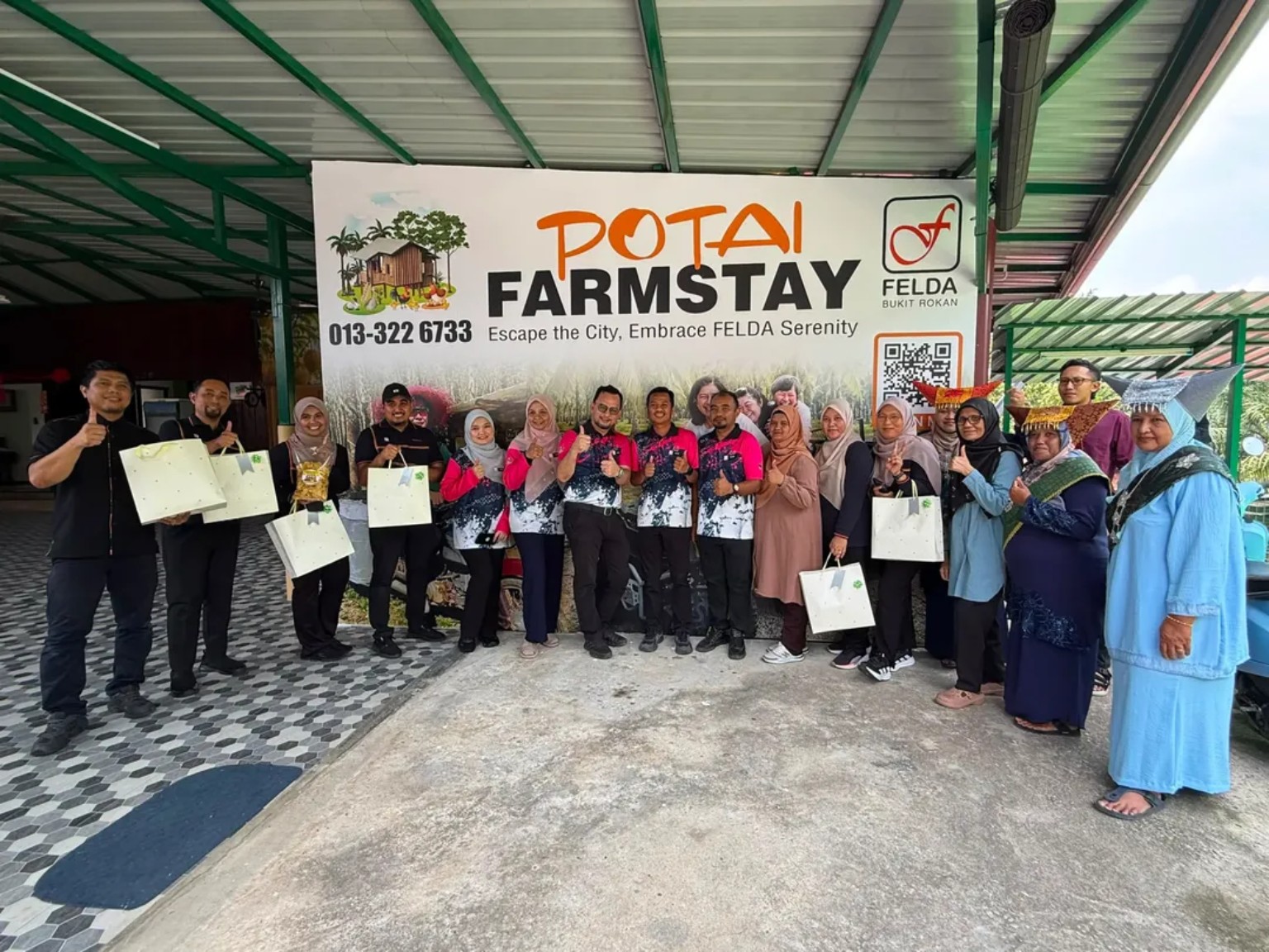 Official Visit from FELDA HQ to Potai Farmstay, FELDA Bukit Rokan