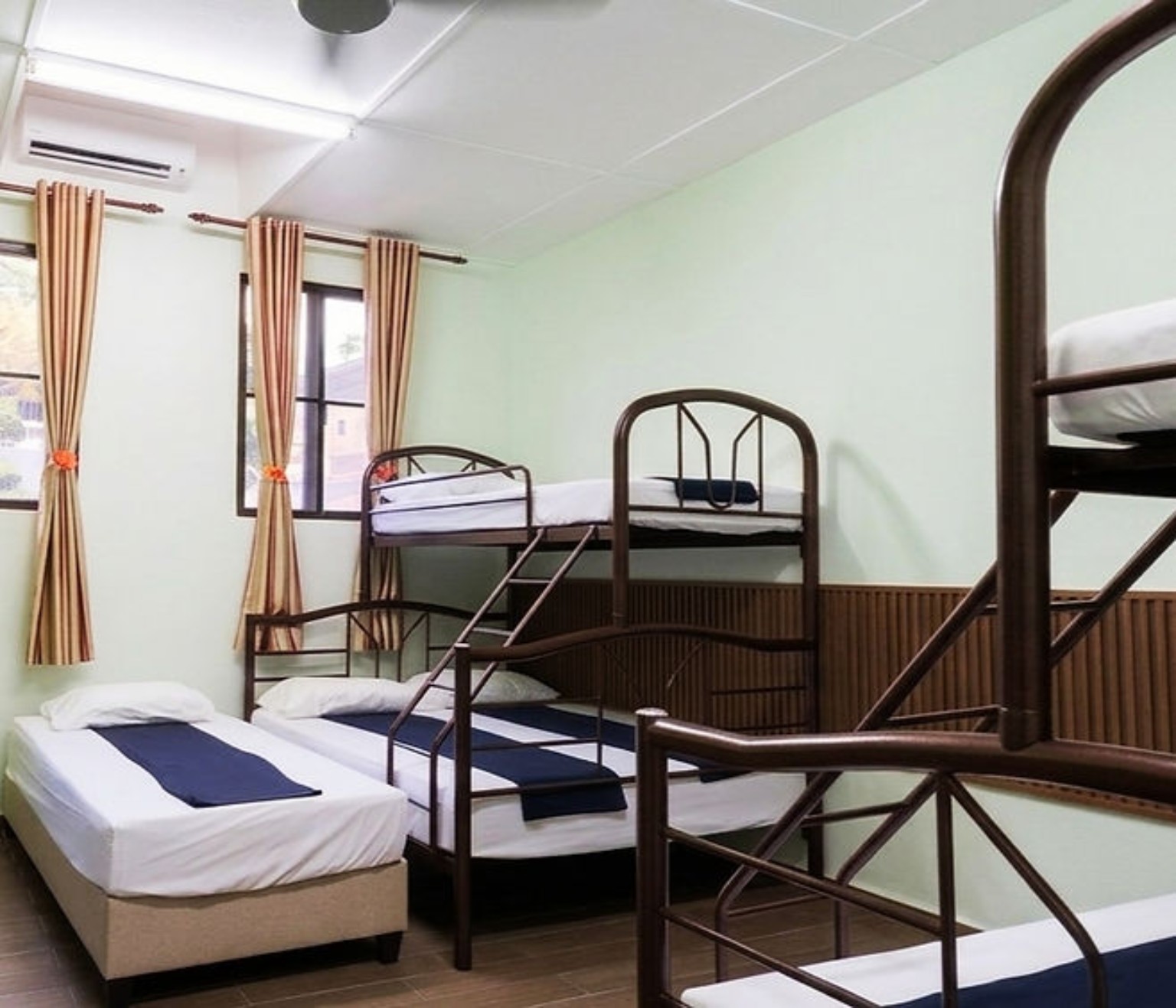 Potai Farmstay Main Villa multi bed group room