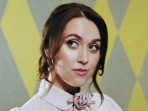 Artist, Em Beihold, in her press photo