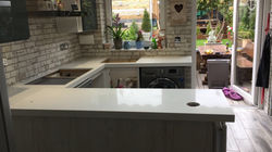 quartz plain white mitred 50mm edge  (4)