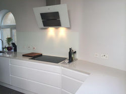 Creme quartz kitchen worktop in London (2)