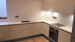 White Quartz worktops  (11)