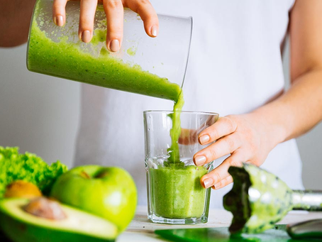 The Benefits of Juicing for Menopausal Women: Combatting Symptoms Naturally