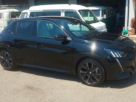 PEUGEOT 208 GT