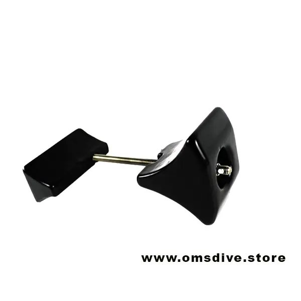 Thumbnail: Schwarzer Tauchgewichtsstopper mit www.omsdive.store, Gerät für Taucherzubehör.