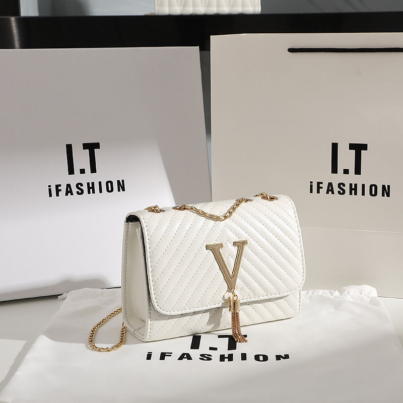 Thumbnail: Embroidery Women Crossbody Bag 2023 Thread Luxury Handbag Shoulder Bags Brand Se