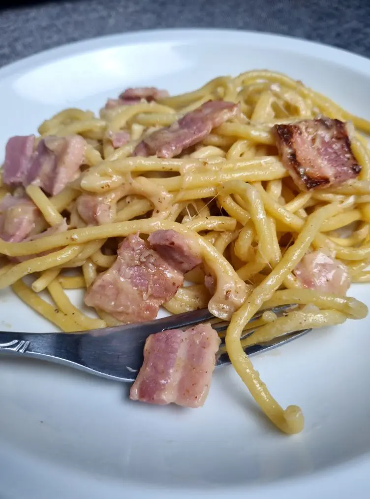 pates-a-la-gricia.jpg.webp