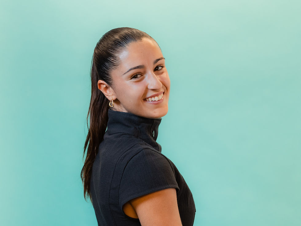 Jana Fernàndez pens new deal