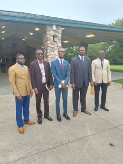 Fellowship around the bleeding word