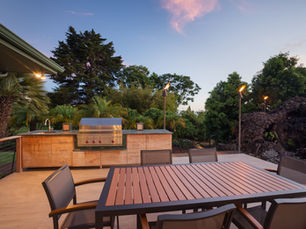 Modern Backyard Deck Ideas to Elevate Your Outdoor Living