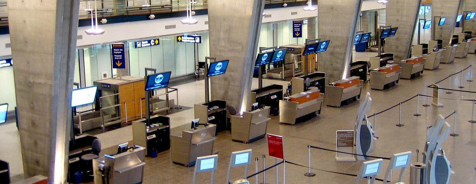 bornes enregistrement aéroport Montréal YUL départ