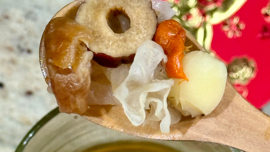 Chinese Collagen Tonic: Snow Fungus Soup for Beauty & Wellness