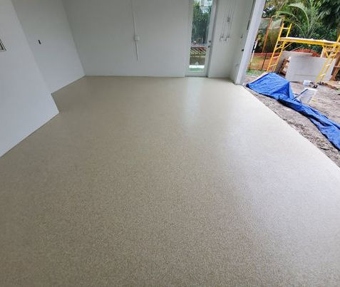 Garage Polyaspartic Concrete Coatings with Buckwheat polymer flake