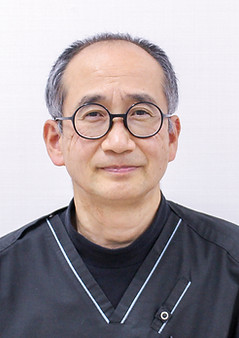 佐世保国際通り病院医師紹介:内田孝俊.jpg