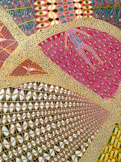 detail SUTLE SENSES...