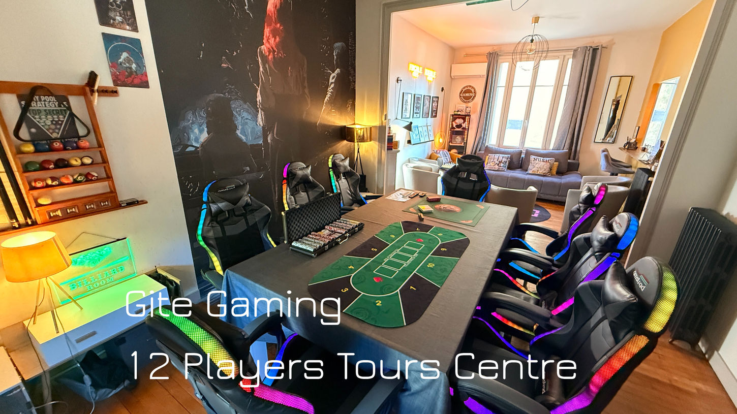 salle de réception modulable en espace de réunion, jeux de plateau, table billard, salon VR réalité virtuelle sur Meta quest 3