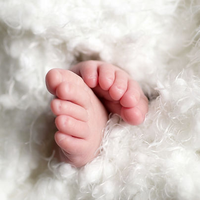newborn baby toes