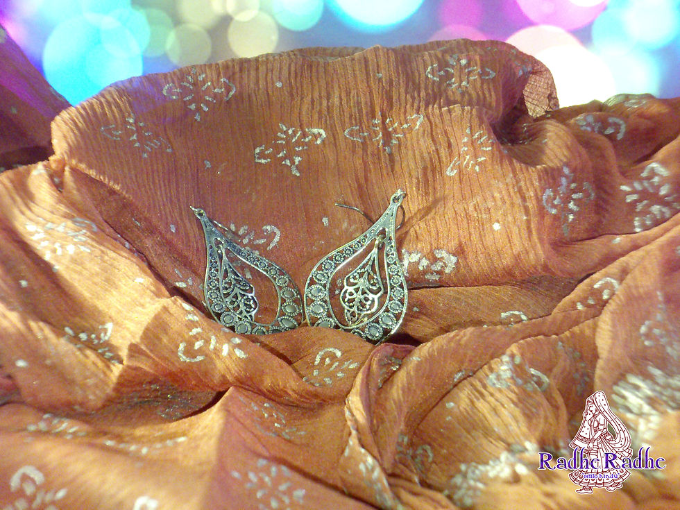Miniatura: Aretes Hindúes