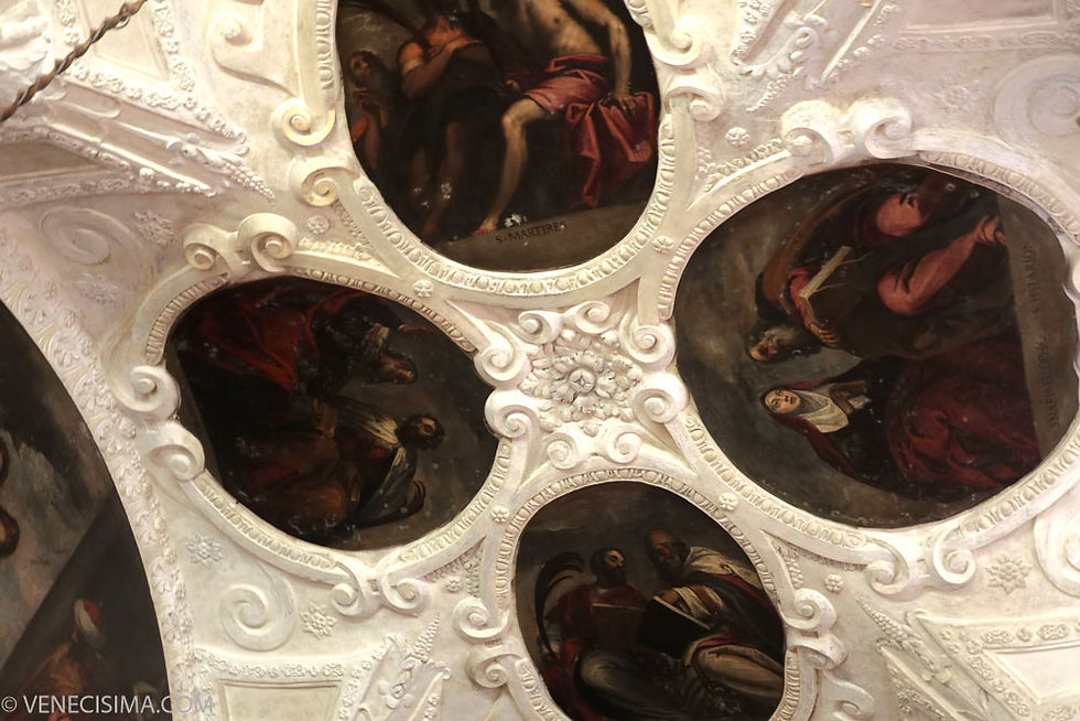 El techo decorado de la capilla de San Saba