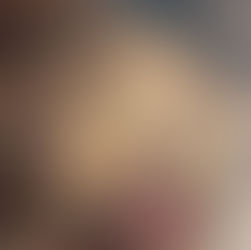 UNA TIENDA QUE BRILLA EN UNA CASA DEL SIGLO XIII EN SALIZADA SAN LIO