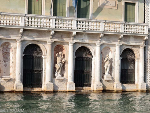 EL PALACIO GIUSTI: A LA SOMBRA DE LA CA D'ORO