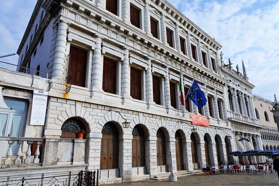 El sólido edificio de Sansovino