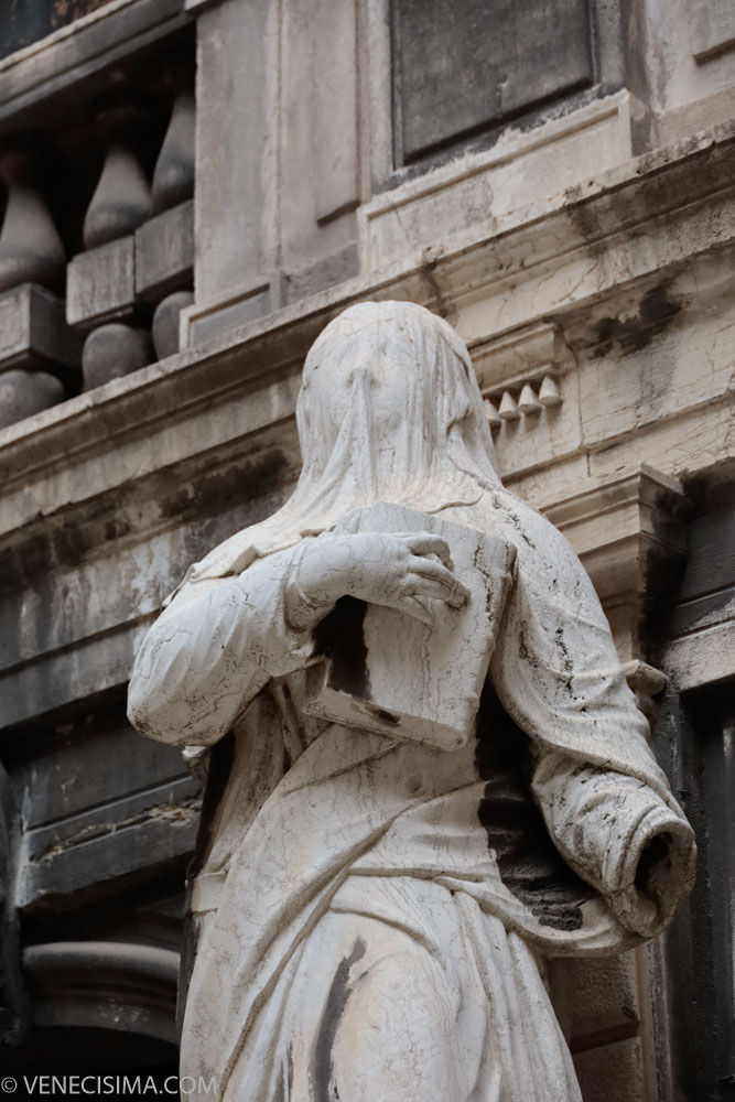 Detalle de la escultura velata o velada