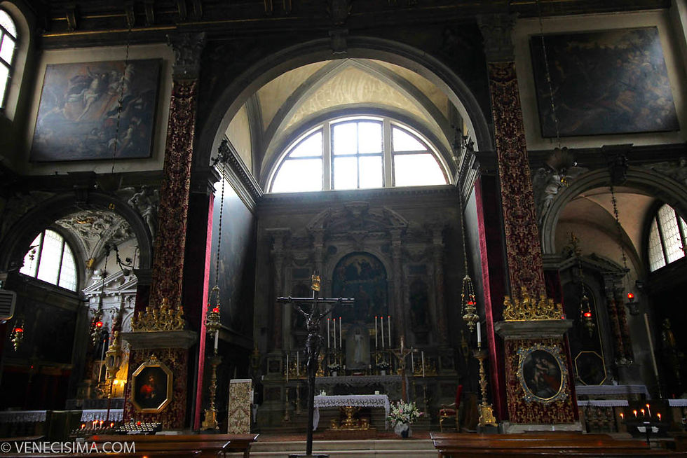 Interior de la iglesia de San Zulian